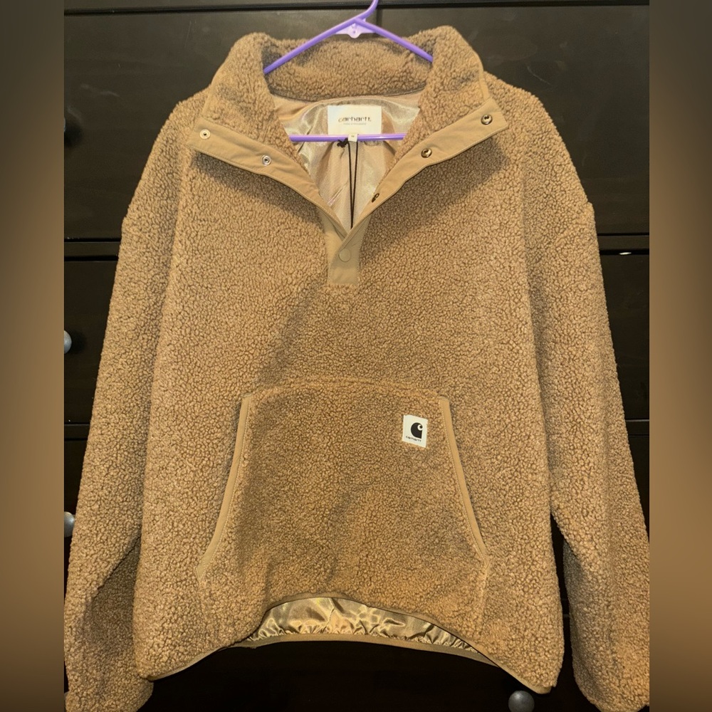 NWT Women’s Fuzzy 3/4 Button-up Jacket